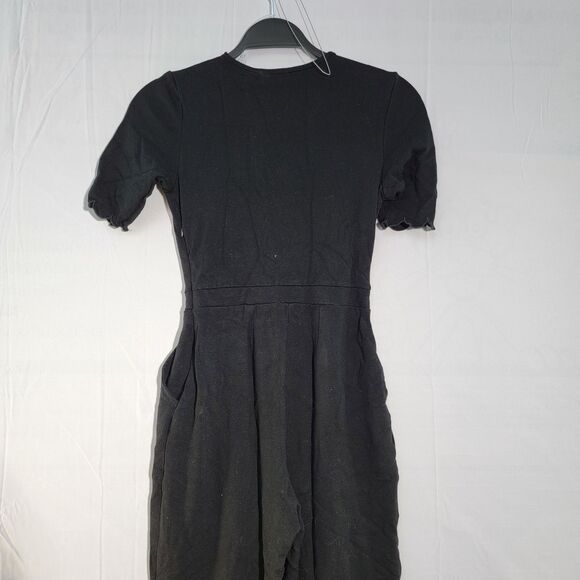 French Connection Black Jumpsuit Front Cross V Neck Short Sleeves Size 2 - Picture 2 of 9